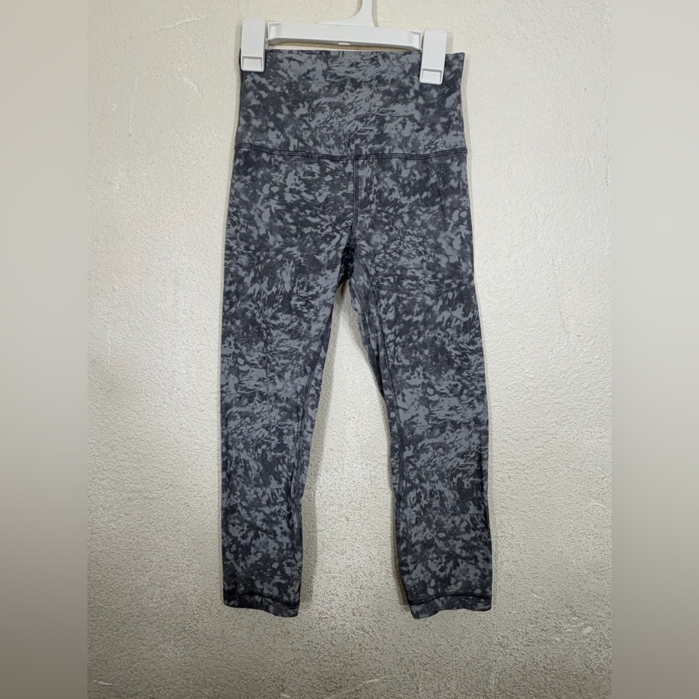 Lululemon Women's Leggings Wunder Train High-Rise, Tight Fit, 25”